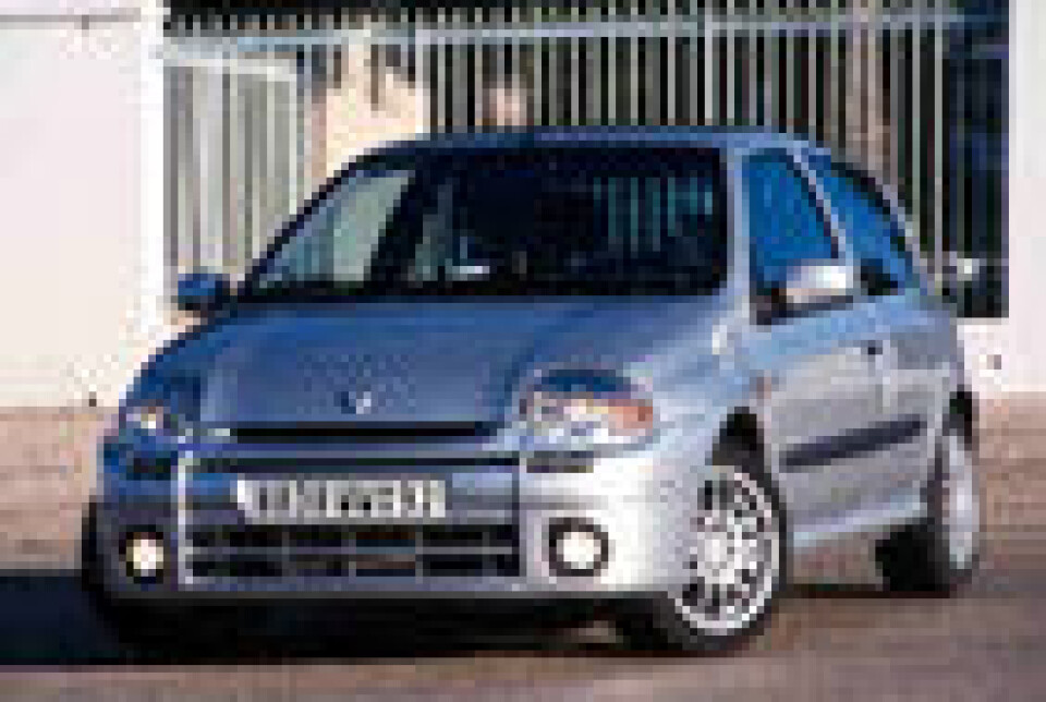 PRØVEKJØRT: Renault Clio Sport 2,0 16V