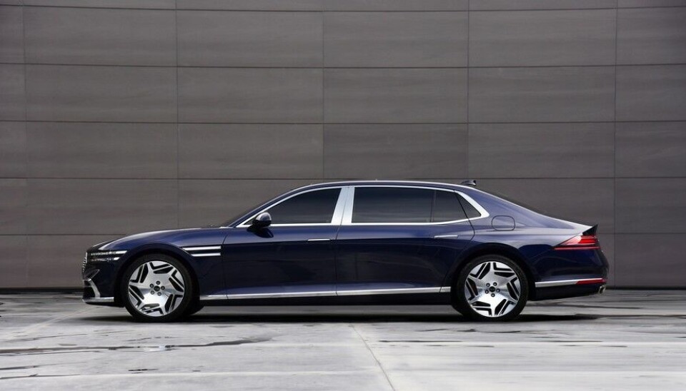 Genesis G90 LWB