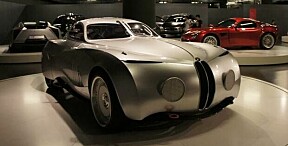 Verdens eldste bilmuseum moderniseres