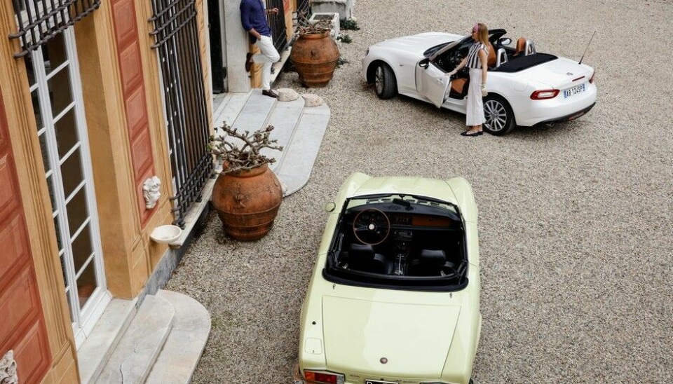Klassisk og ny Fiat 124 Spider