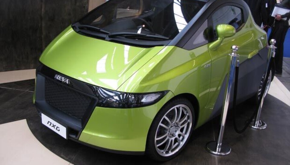 IAA Frankfurt 2009Jommen har ikke Reva kommet med en sexy coupé også. Elektrisk selvfølgelig.$Foto: Jon Winding-Sørensen IAA Frankfurt 2009Jommen har ikke Reva kommet med en sexy coupé også. Elektrisk selvfølgelig.$Foto: Jon Winding-Sørensen