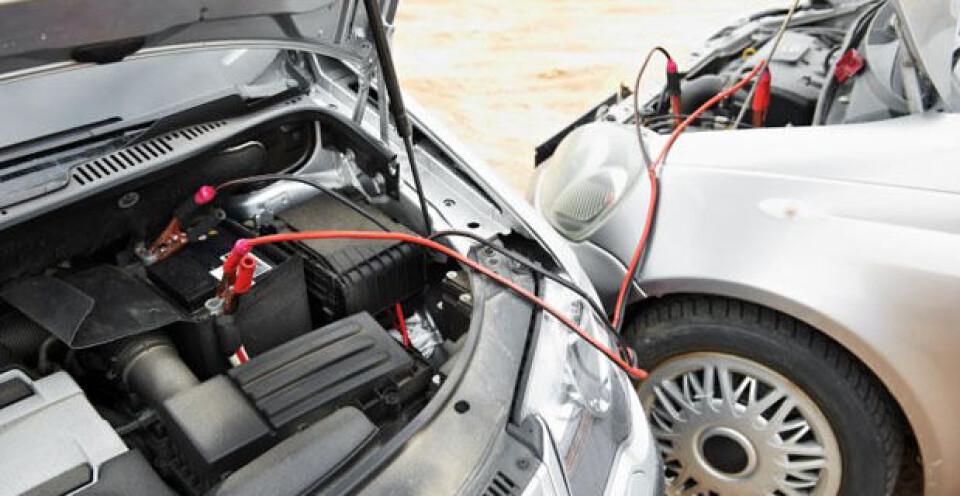 Varmen tapper bilbatteriet