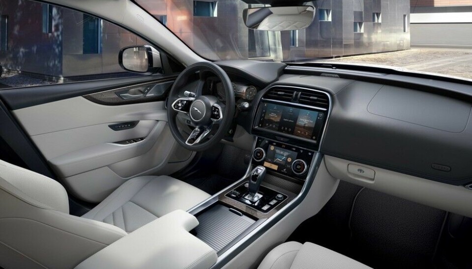 Jaguar XE Jaguar XE