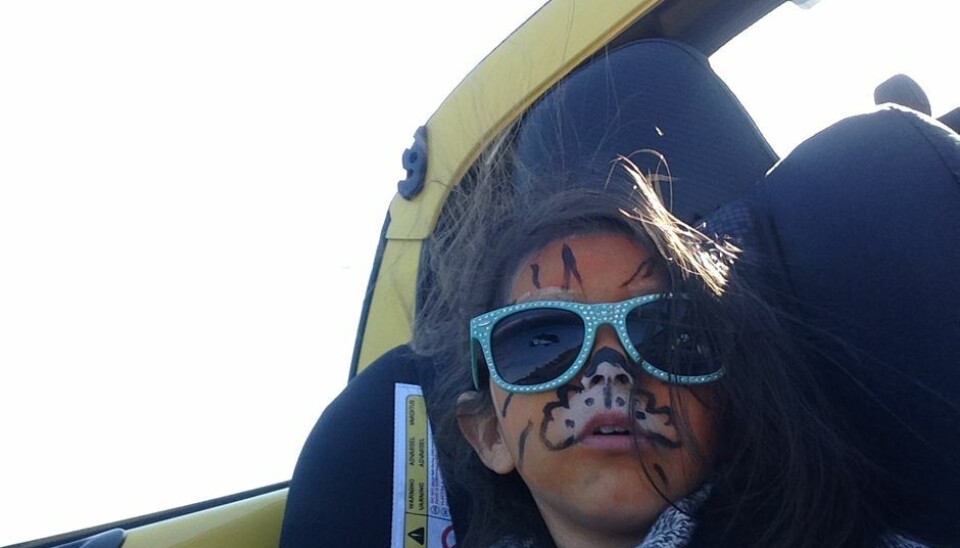 Jørn HaugenBedre med en tiger i passasjersetet enn på tanken! Bilglede kan deles med barna. Tidlig vårtur i Lotus Elise med min snart 3 år gamle datter som har hatt ansiktsmaling på barnehagen.