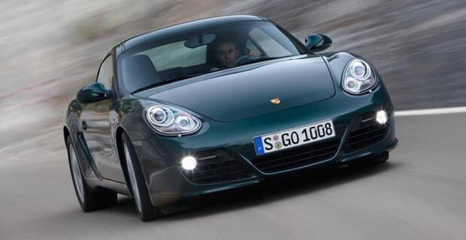 Kutter Porsche-prisene med 100.000 kroner