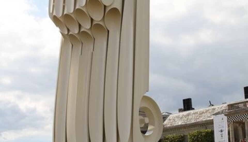 Goodwood Festival of SpeedÅrets skulptur på Goodwood var i anledning 50-årsjubileet til Jaguar E-typeFoto: Stein Pettersen