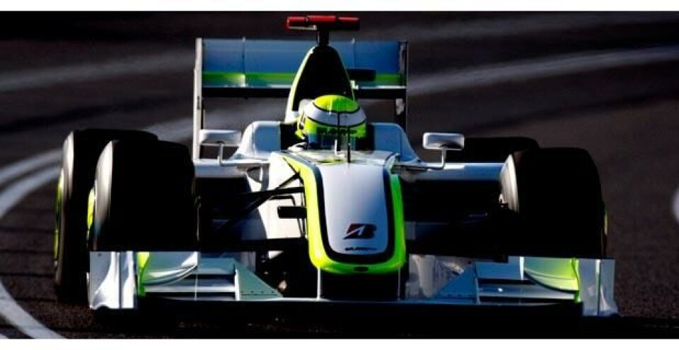 Mercedes alene i F1