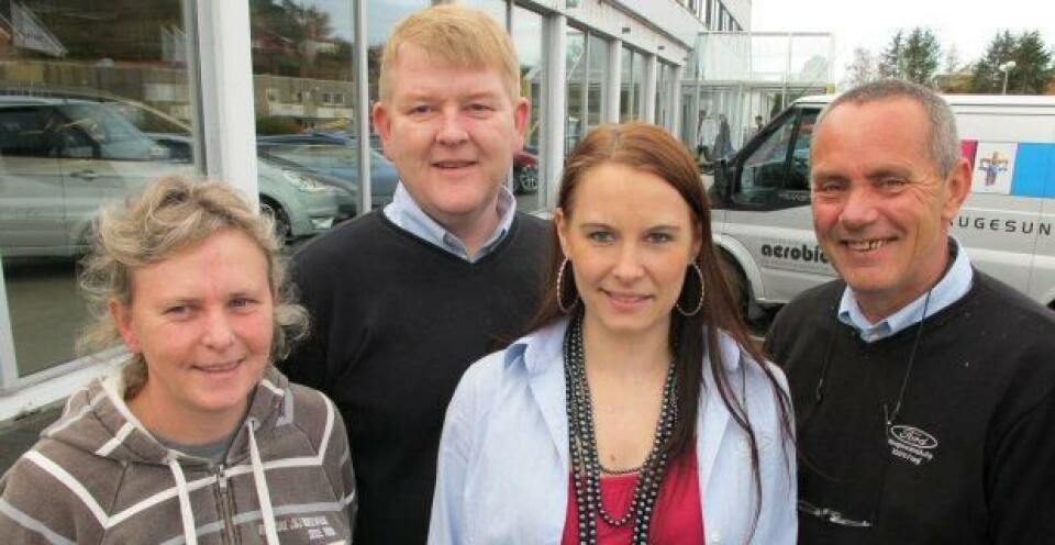 Fra venstre: Servicemarkedssjef Hanne Reimers, Ernst Ekornseter, Janne Solberg og Sigmund Nesvik i Haugesund Auto.