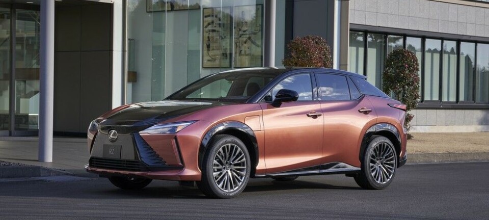 Lexus avduker sin nye elbil
