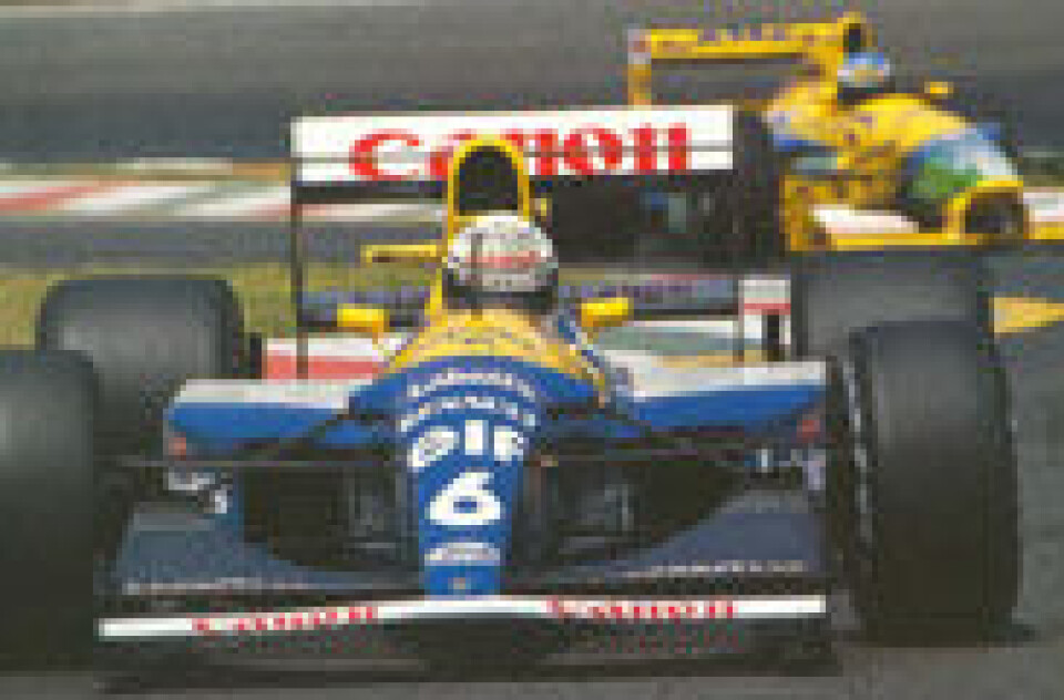 Jorda rundt i F1 bil