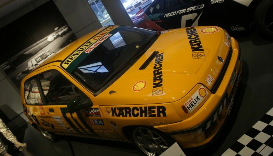 Fra Motorsport-utstillingen på VegmuseetRenault Clio-Cup. 1998
