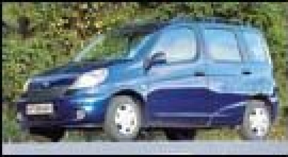Knallstart av Yaris