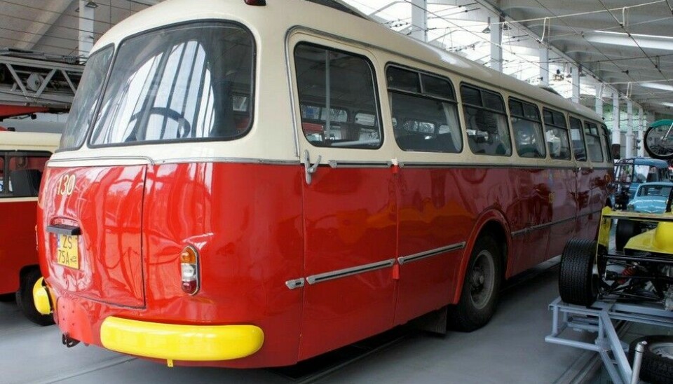 Museet for Teknologi og TransportPolen bygde ikke store nok Intercity-busser selv, så i 1958 startet lokal lisensproduksjon av denne Skoda Karosa-bussen. På folkemunne kalt'Agurken». (Foto: Jon Winding-Sørensen)