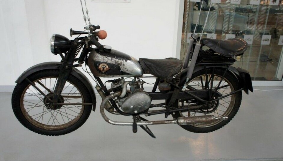 Museet for Teknologi og TransportFørkrigs Podkowa med 98 kubikk Villiers motor. Ikke veldig populær, max. 150 ble produsert. (Foto: Jon Winding-Sørensen) Museet for Teknologi og TransportFørkrigs Podkowa med 98 kubikk Villiers motor. Ikke veldig populær, max. 150 ble produsert. (Foto: Jon Winding-Sørensen)