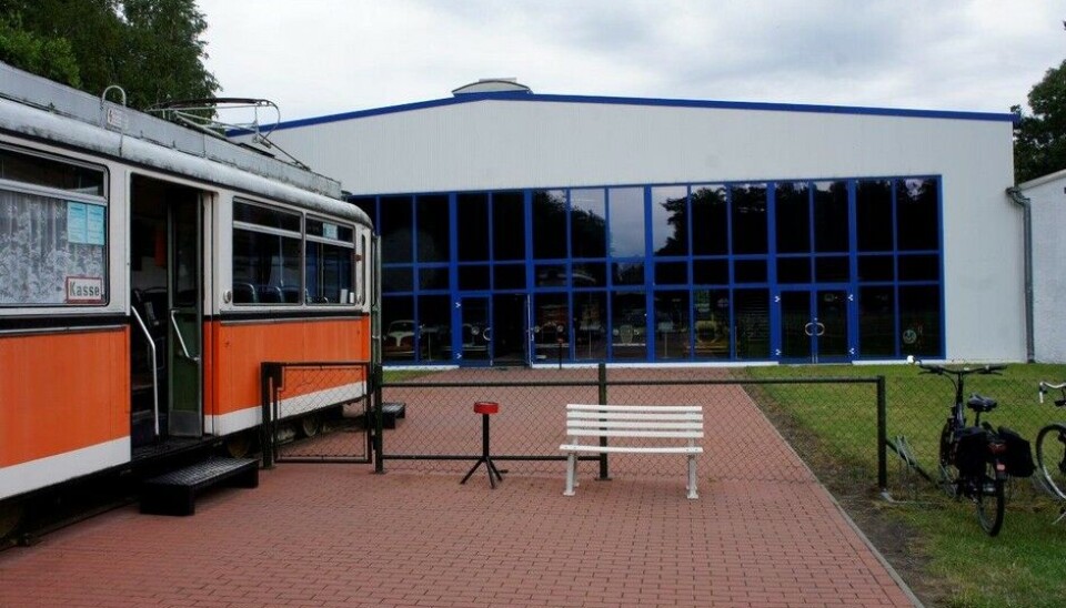 Eisenbahn & Tehnik Museum - ProraOriginal entré, du må gjennom trikken for å få kjøpt billett. (Foto: Jon Winding-Sørensen) Eisenbahn & Tehnik Museum - ProraOriginal entré, du må gjennom trikken for å få kjøpt billett. (Foto: Jon Winding-Sørensen)