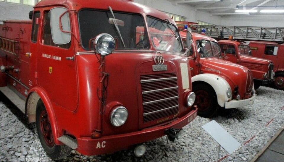 Eisenbahn & Tehnik Museum - ProraEnda mer å glede seg over for dem som liker tunge biler i rødt. Bortenfor Kruppen står en Magirus. (Foto: Jon Winding-Sørensen) Eisenbahn & Tehnik Museum - ProraEnda mer å glede seg over for dem som liker tunge biler i rødt. Bortenfor Kruppen står en Magirus. (Foto: Jon Winding-Sørensen)
