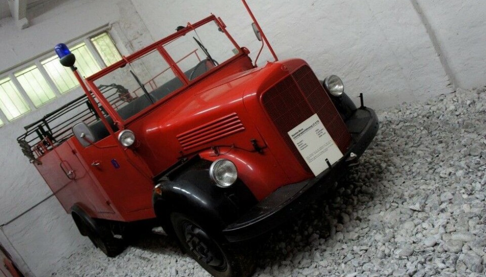 Eisenbahn & Tehnik Museum - ProraEn Mercedes-Benz som ble sendt til Braunschweig som ny i 1958, men i 1969 kom den til Øst-Tyskland, der den ble benyttet til 1991. (Foto: Jon Winding-Sørensen) Eisenbahn & Tehnik Museum - ProraEn Mercedes-Benz som ble sendt til Braunschweig som ny i 1958, men i 1969 kom den til Øst-Tyskland, der den ble benyttet til 1991. (Foto: Jon Winding-Sørensen)