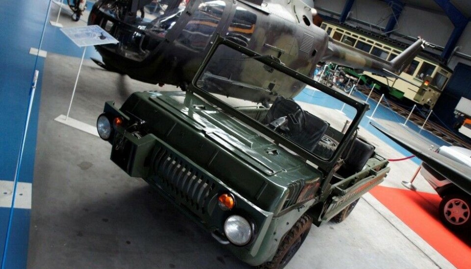 Eisenbahn & Tehnik Museum - ProraLuAZ var et russisk forsøk på å lage en lett Kübelwagen. 1-liters firetakts motor. 75 km/t på landeveien, 3 km/t i vann. (Foto: Jon Winding-Sørensen) Eisenbahn & Tehnik Museum - ProraLuAZ var et russisk forsøk på å lage en lett Kübelwagen. 1-liters firetakts motor. 75 km/t på landeveien, 3 km/t i vann. (Foto: Jon Winding-Sørensen)