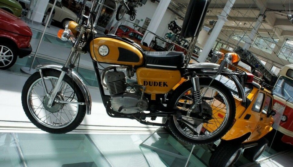 Museet for Teknologi og TransportNå er vi jo nesten i vår egen Tempo-ungdom. En 175 kubikk WSK Dudek med chopper-tendenser fra 1975. Cool kom til Polen. (Foto: Jon Winding-Sørensen) Museet for Teknologi og TransportNå er vi jo nesten i vår egen Tempo-ungdom. En 175 kubikk WSK Dudek med chopper-tendenser fra 1975. Cool kom til Polen. (Foto: Jon Winding-Sørensen)