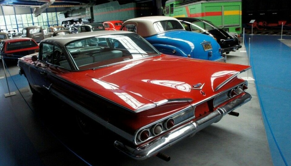 Eisenbahn & Tehnik Museum  - Prora og så er den neste en Chevrolet Impala fra 1960. Men om det var noen øst-tysk historie her, aner jeg ikke. (Foto: Jon Winding-Sørensen)