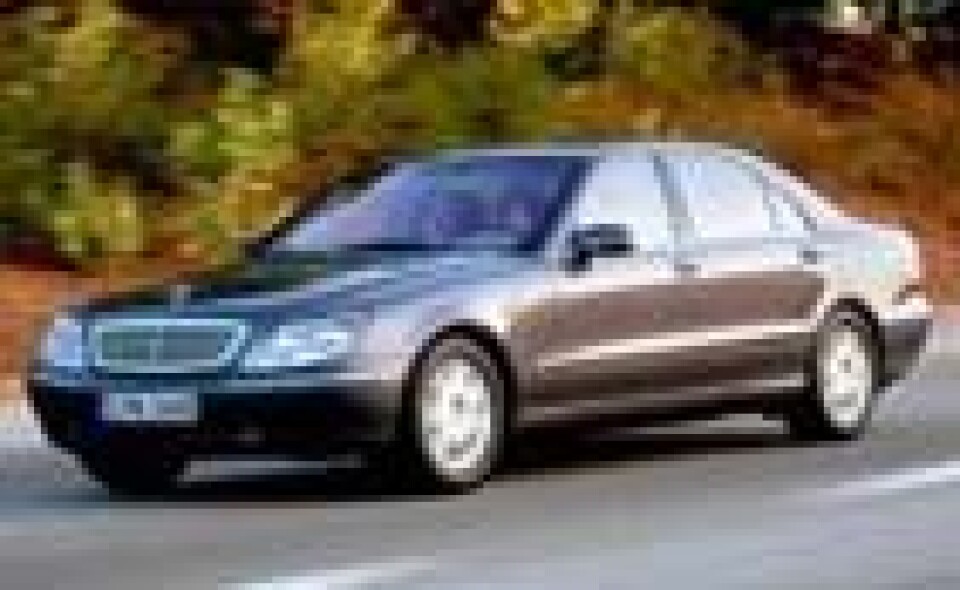 2000-BILEN LUKSUSKLASSEN Mercedes Benz S320