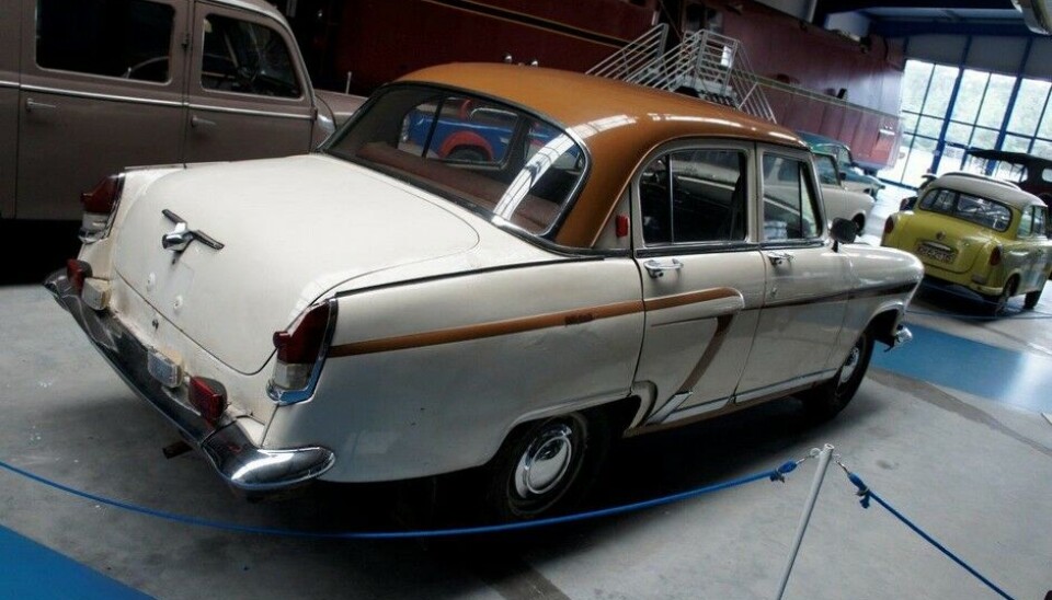 Eisenbahn & Tehnik Museum - ProraDenne kjente vi også godt i Norge, men kanskje ikke så lekkert fargesatt. Også bygget hos GAZ, og med klart Ford-slektskap. Dette er en 1966-modell. (Foto: Jon Winding-Sørensen) Eisenbahn & Tehnik Museum - ProraDenne kjente vi også godt i Norge, men kanskje ikke så lekkert fargesatt. Også bygget hos GAZ, og med klart Ford-slektskap. Dette er en 1966-modell. (Foto: Jon Winding-Sørensen)