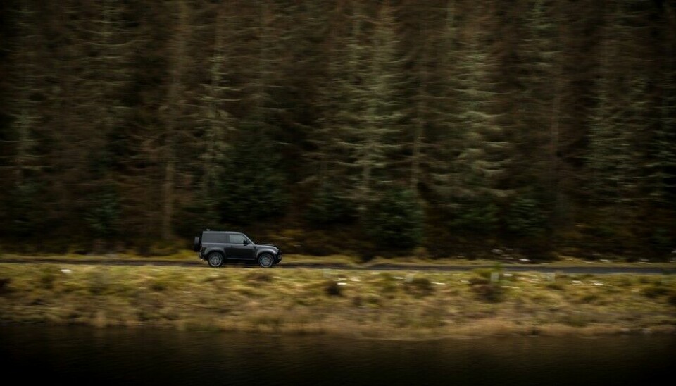 Land Rover Defender 90 V8