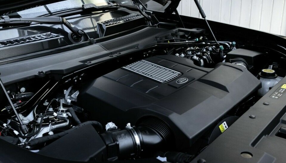 Land Rover Defender V8 Carpathian Edition