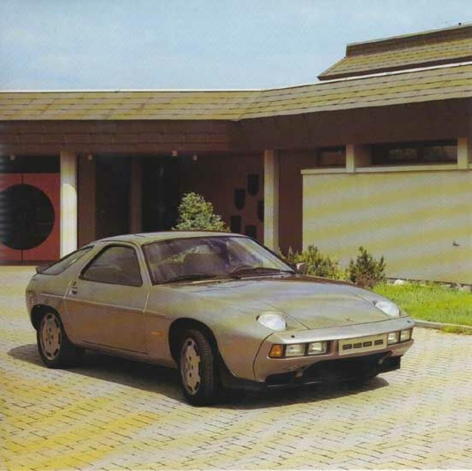 Porsche 928