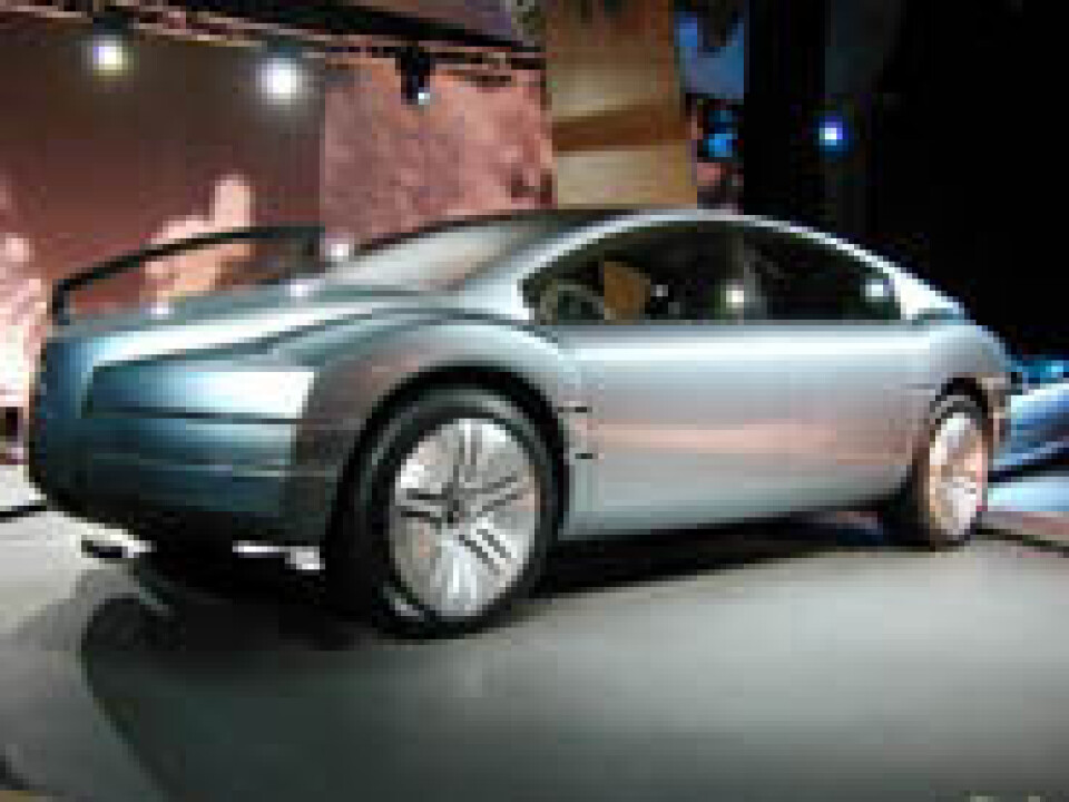 Mitsubishi med on-line limousine