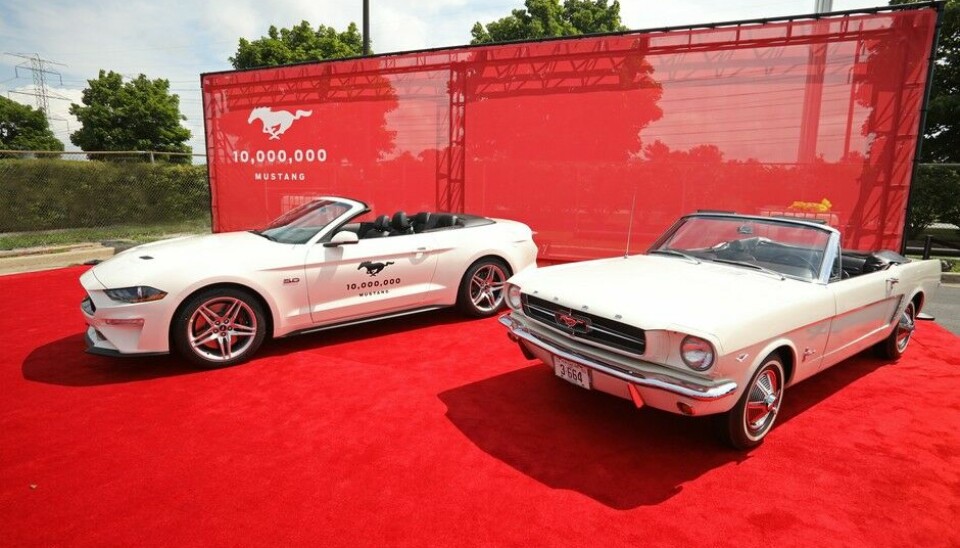 Ford Mustang feirer 10 millionerJubileumsmodellen og originalen