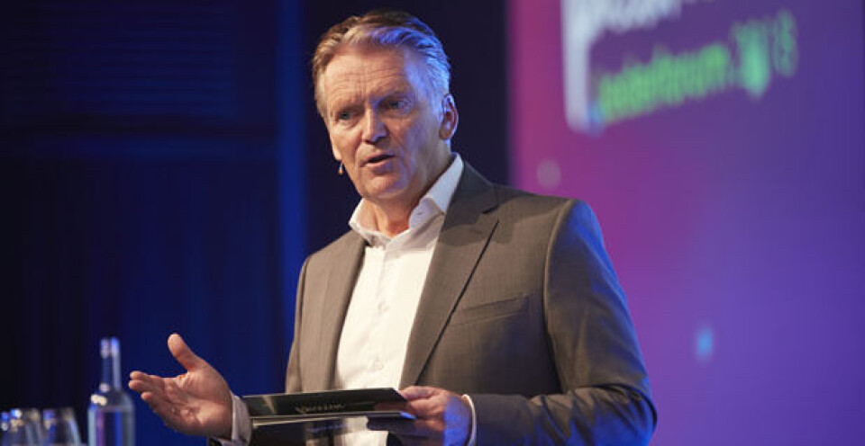 Bertel O. Steen ønsker flere lyse hoder