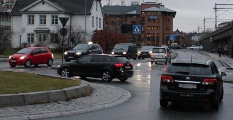 Mørke baklykter skyldes EU