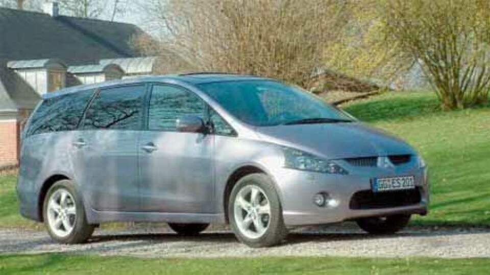 MItsubishi GrandisMItsubishi Grandis MItsubishi GrandisMItsubishi Grandis