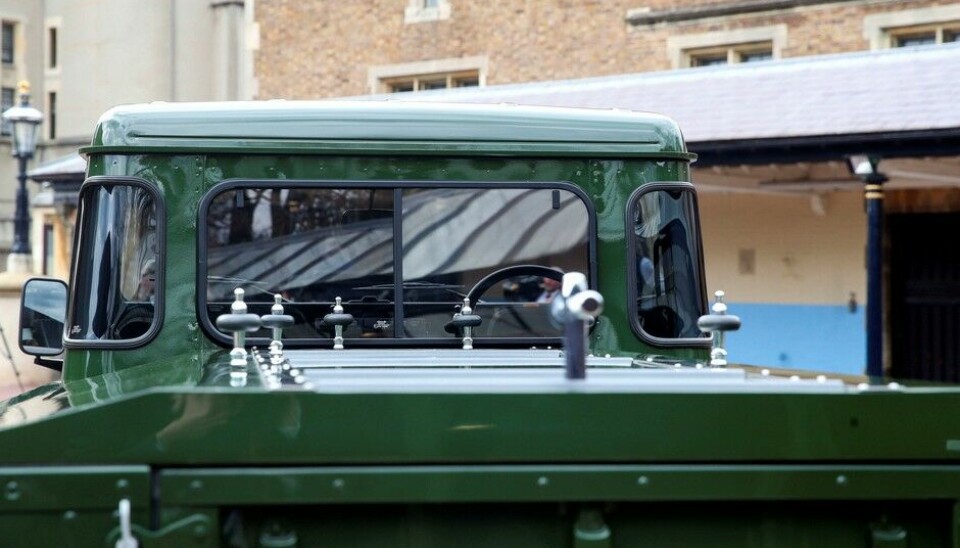 Land Rover Gun Bus