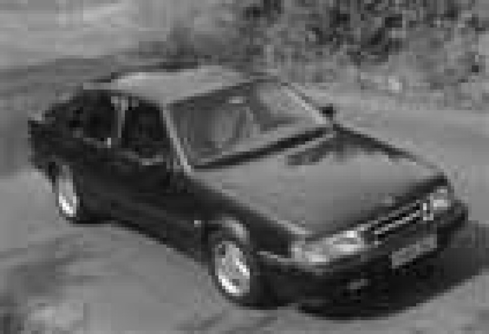Saab 9000 2.3i CD: Trygg og dyr svenske