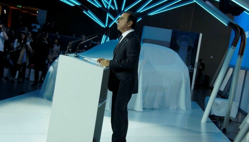Carlos Ghosn avduker Renault K-ZE showcarFoto: Jon Winding-Sørensen
