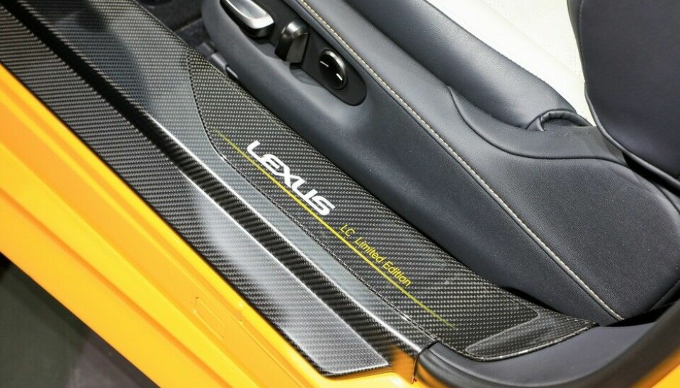 Lexus LC Yellow EditionFoto: Stefan Baldauf / Guido ten Brink