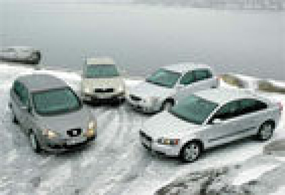 Kia Cerato – Seat Altea – Skoda Octavia – Volvo S40: Kompakt landskamp