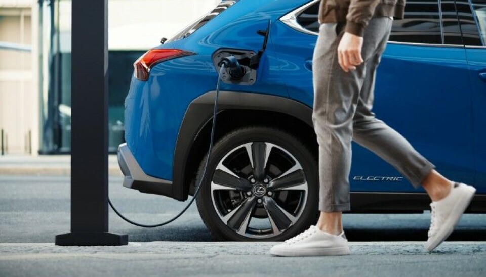 Lexus UX300e