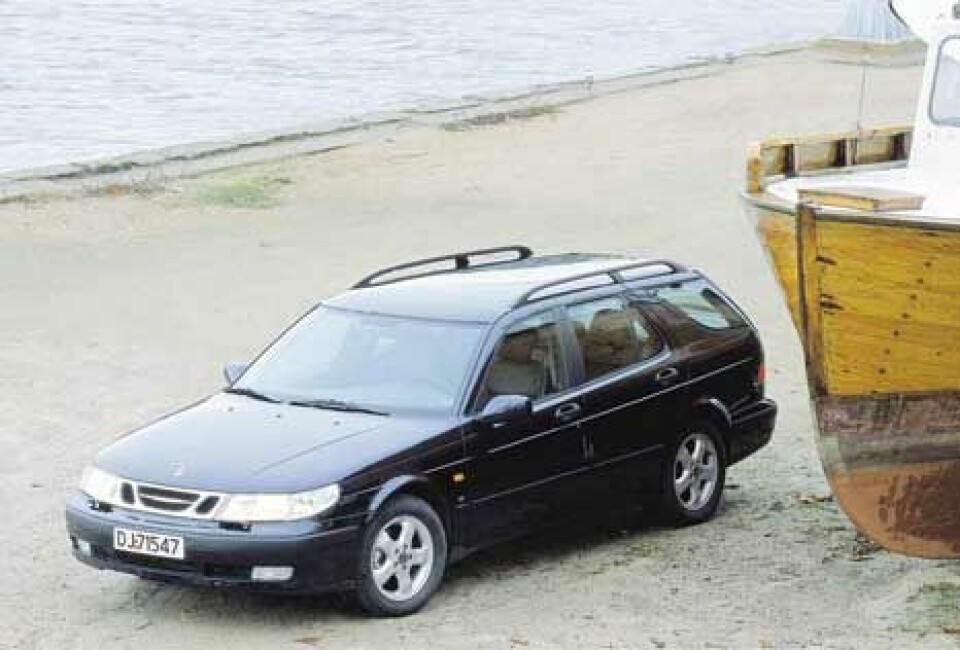 Saab 9-5 EstateSaab 9-5 Estate Saab 9-5 EstateSaab 9-5 Estate