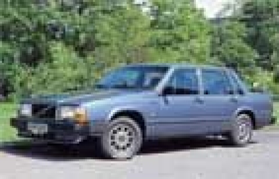 Volvo 740: Solide linjer