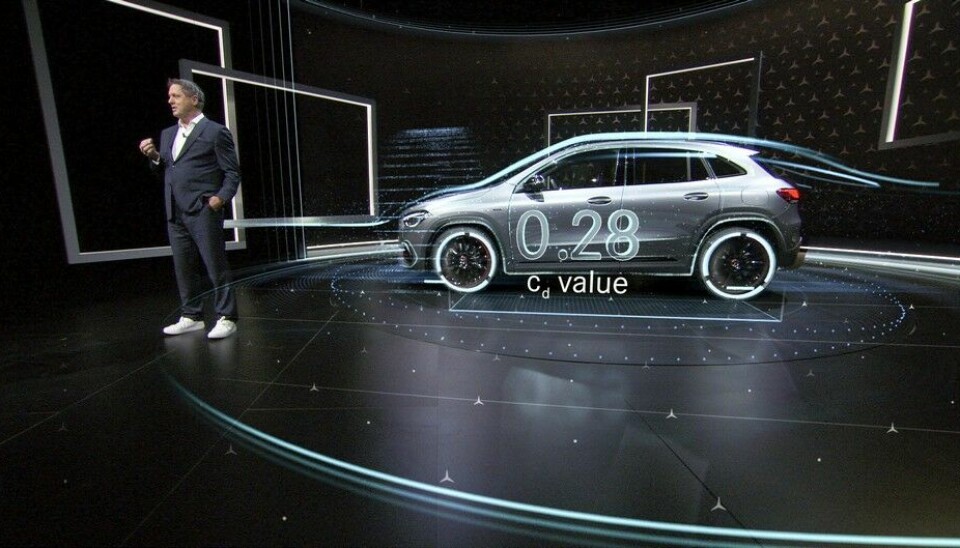 Mercedes-Benz GLADigital presentasjon av styreformann Ola Källenius og designdirektør Gorden Wagener