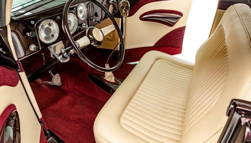Crimson Ghost (1937 Ford Coupe)Reclaimed Rust: The James Hetfield Collection Foto: Petersen Automotive Museum