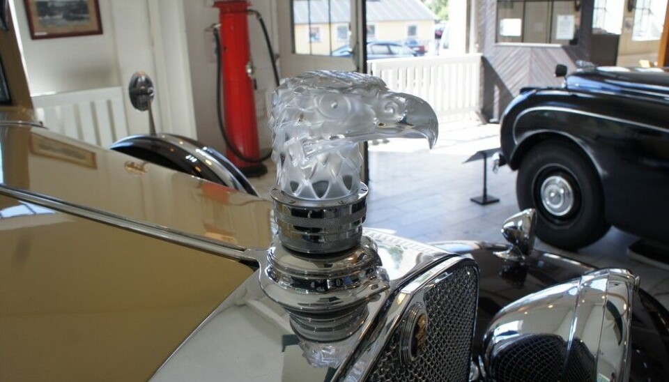 Arvika FordonsmuseumCadillacens fantastiske Lalique-kjølerfigur er kommet til etterpå. Foto: Jon Winding-Sørensen Arvika FordonsmuseumCadillacens fantastiske Lalique-kjølerfigur er kommet til etterpå. Foto: Jon Winding-Sørensen