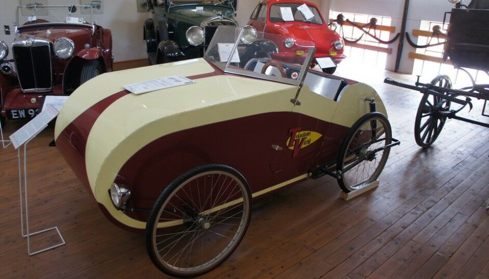 Arvika Fordonsmuseum Underlige greier. Sykkelbilen Fantom fra 1993. Konstruksjonen stammer fra 40-tallet og Hobby-Förlaget i Borås solgte tusenvis av konstruksjonstegninger til selvbyggere. Mange av dem i Norge også. Men at det fantes noen gjenværendFoto: Jon Winding-Sørensen Arvika Fordonsmuseum Underlige greier. Sykkelbilen Fantom fra 1993. Konstruksjonen stammer fra 40-tallet og Hobby-Förlaget i Borås solgte tusenvis av konstruksjonstegninger til selvbyggere. Mange av dem i Norge også. Men at det fantes noen gjenværendFoto: Jon Winding-Sørensen