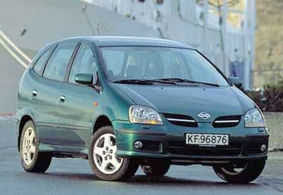 Nissan Almera TinoNissan Almera Tino