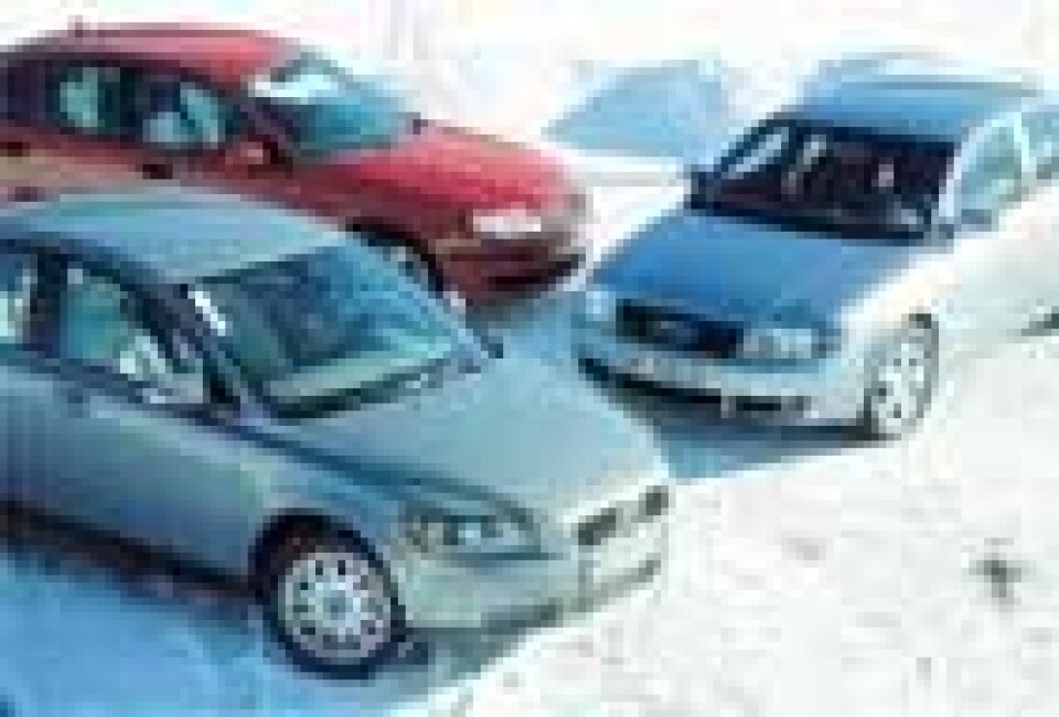 Volvo S40 2.4i møter Audi A4 1.8T og Saab 9-3 1.8i