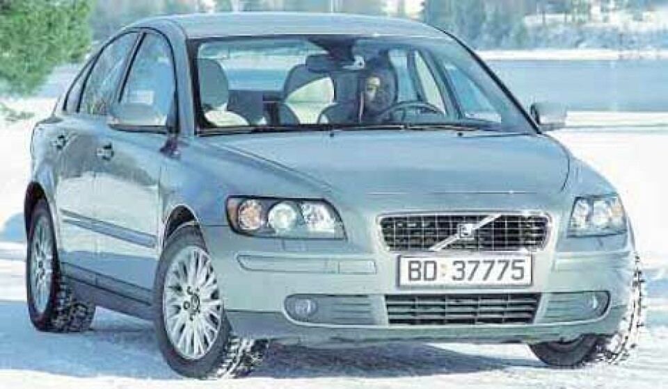 S40 2.4iS40 2.4i S40 2.4iS40 2.4i