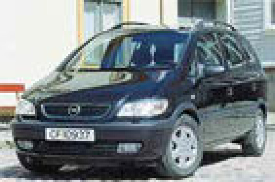 Opel Zafira 2.2